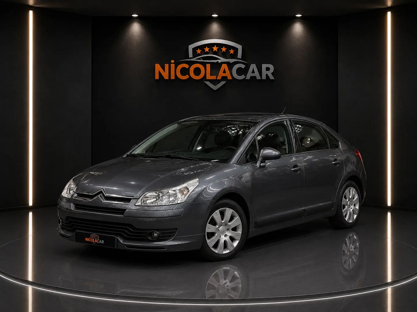 Citroen C4 1.6 HDi 110 Exclusive 1