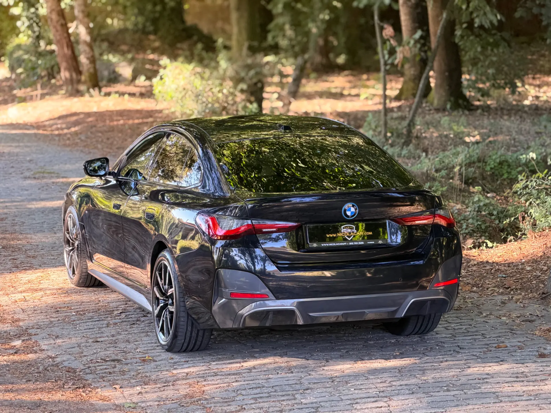 BMW i4 eDrive40 Desportiva M 5