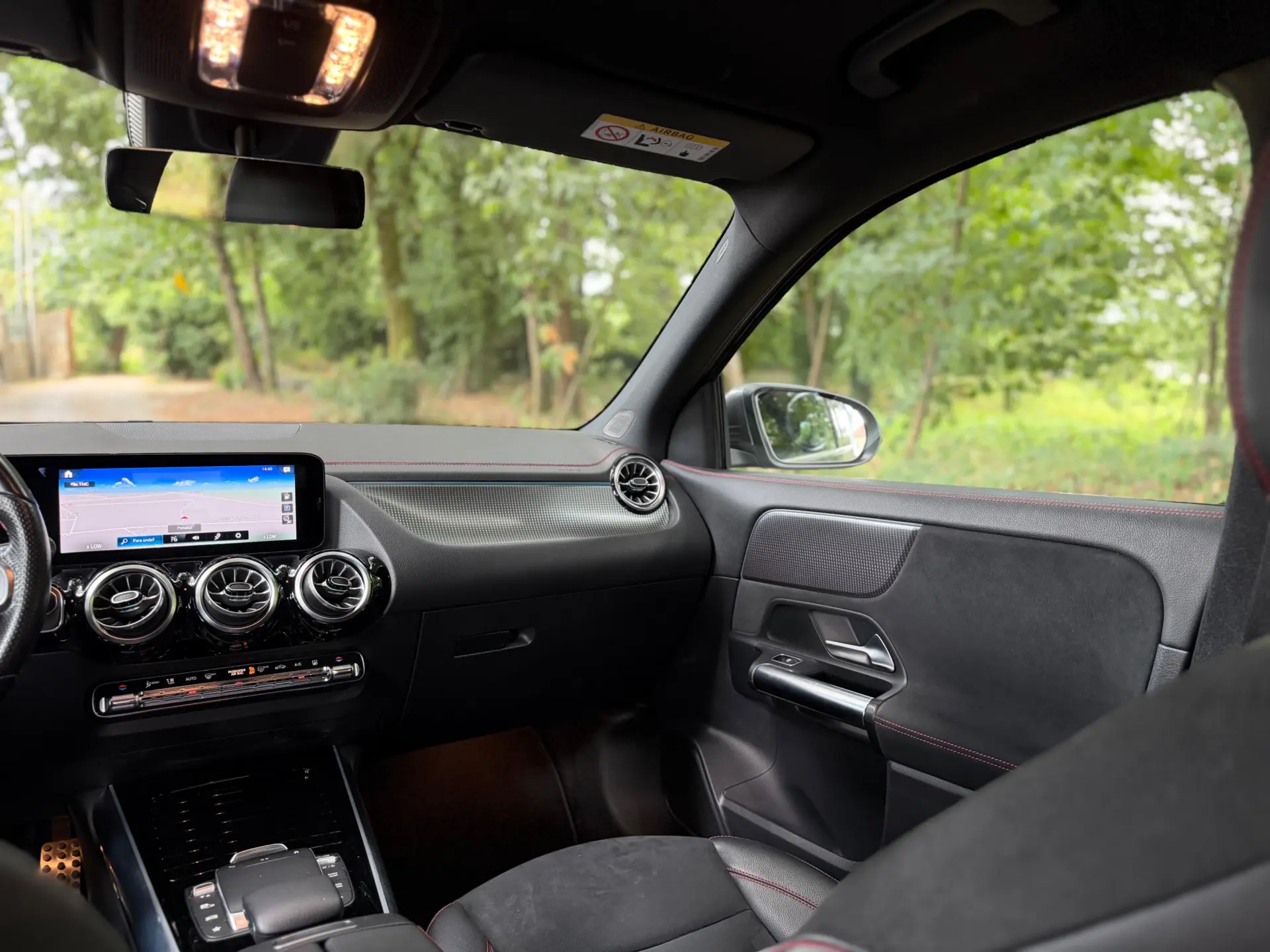 Mercedes-Benz EQA 250 AMG Line 12