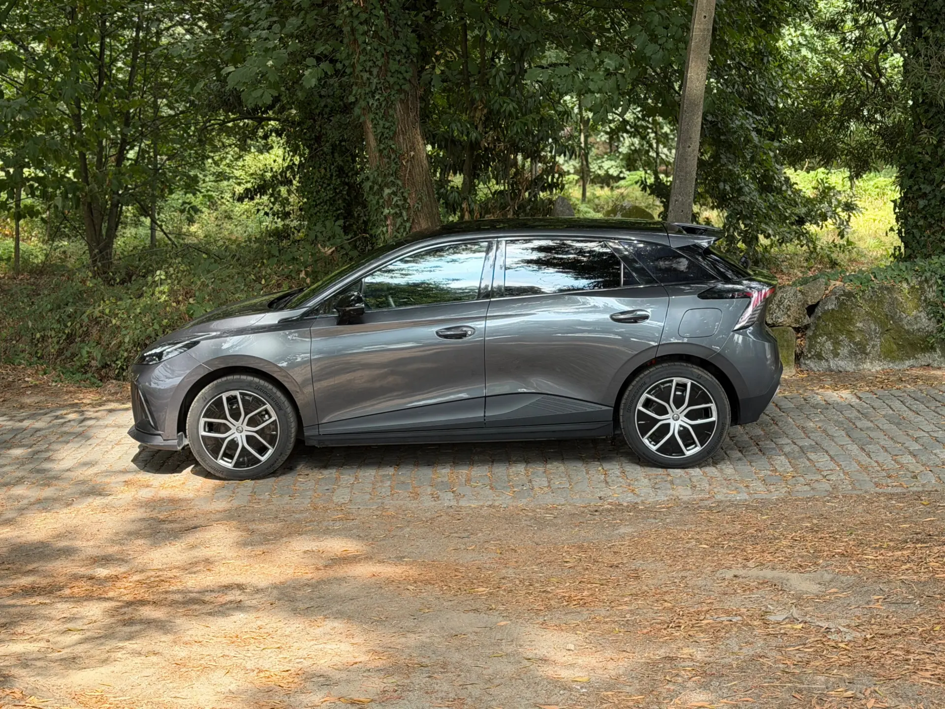 MG MG4 77 kWh Extended Range Luxury 9