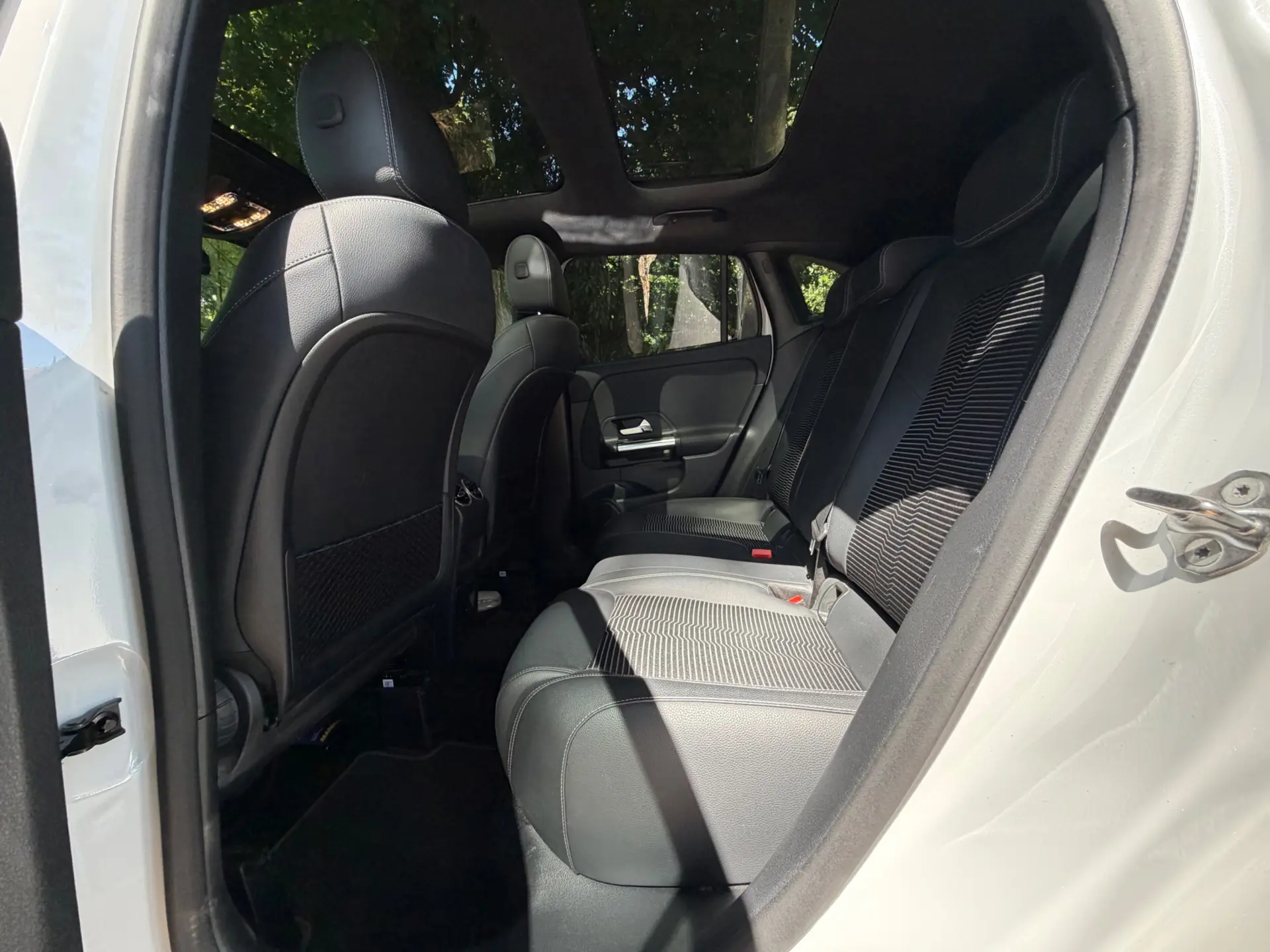 Mercedes-Benz GLA 250 e 8G-DCT Special Edition 49