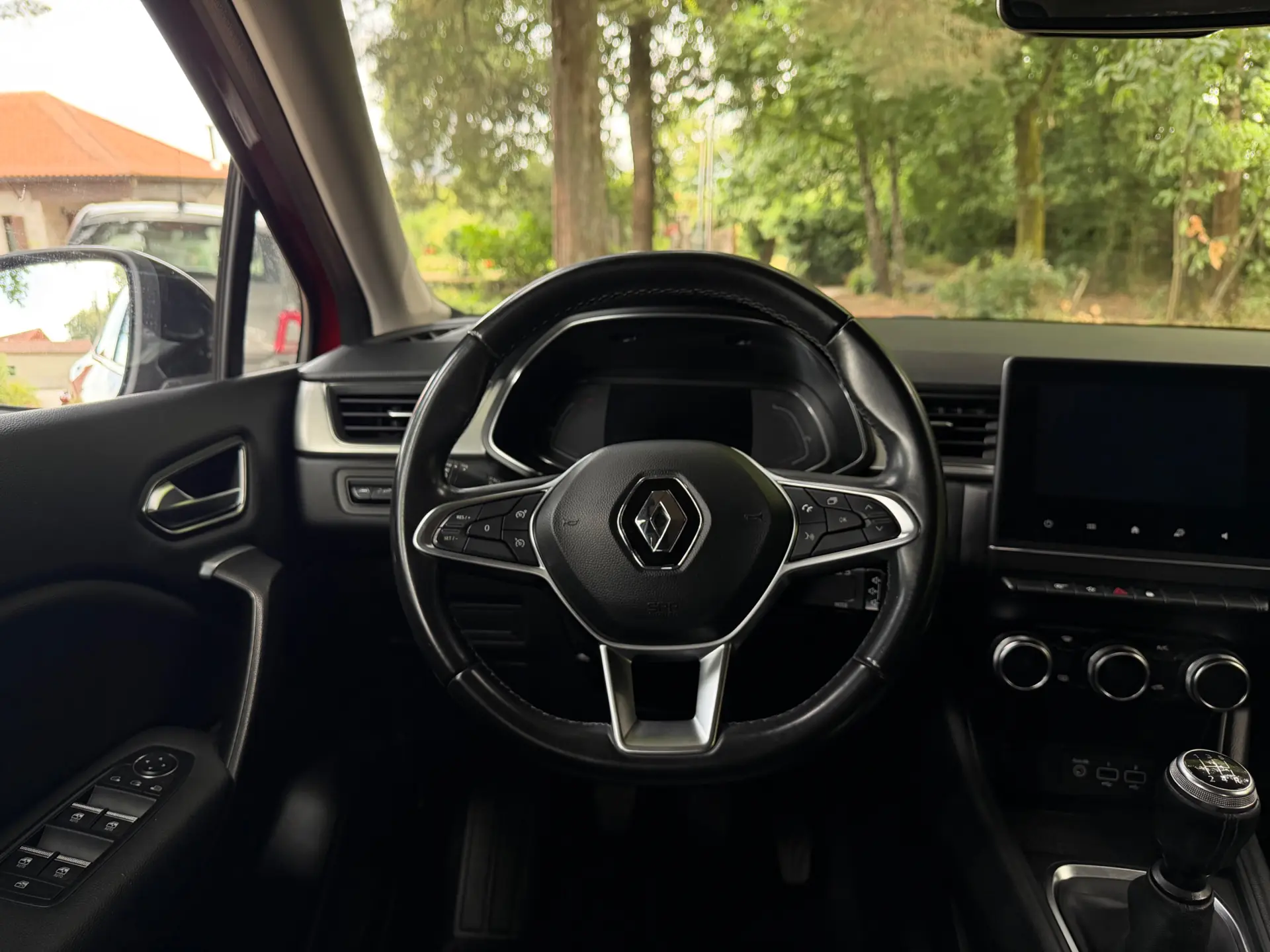 Renault Captur 1.0 TCe Exclusive 17