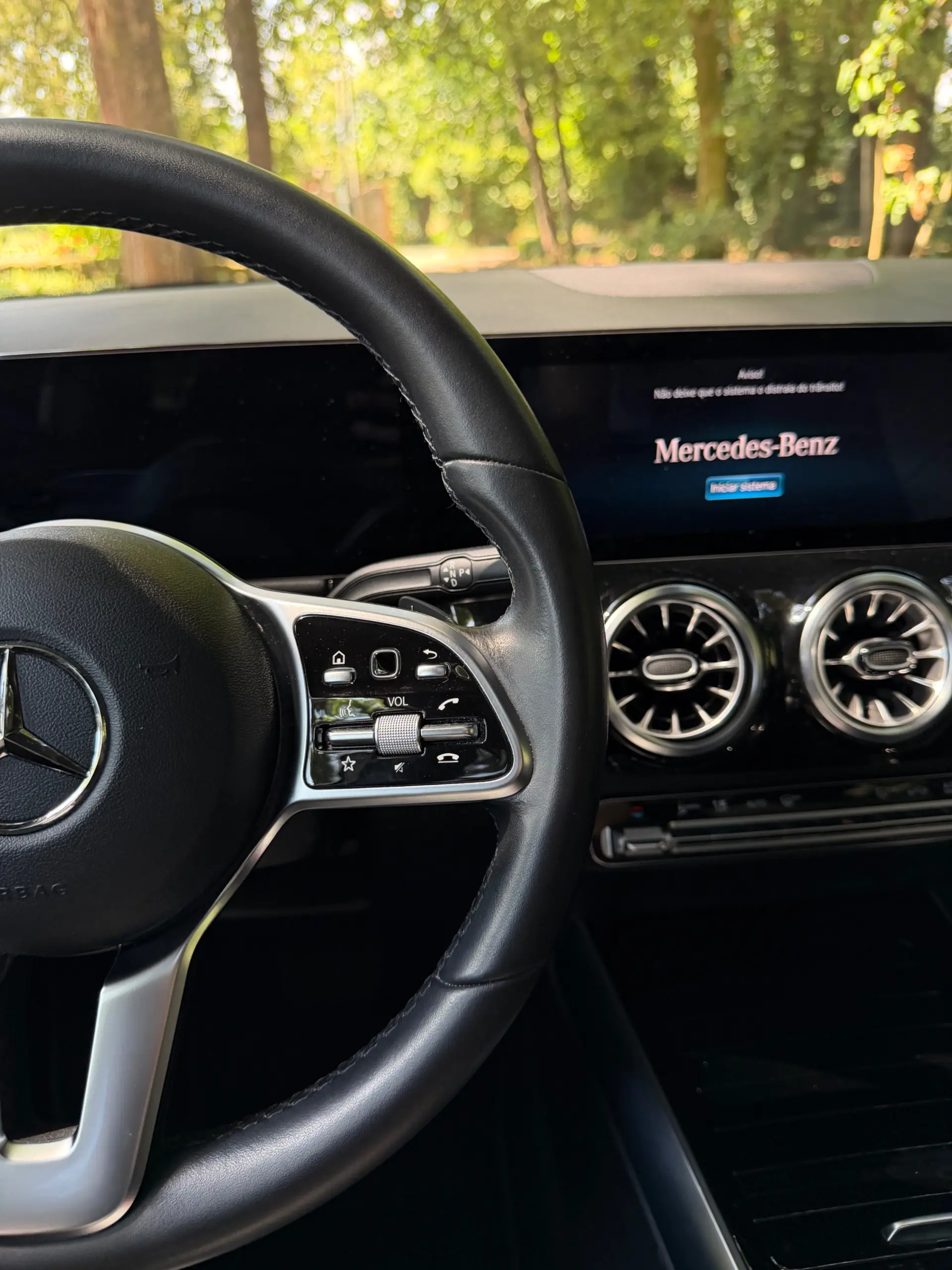 Mercedes-Benz GLA 250 e 8G-DCT Special Edition 23