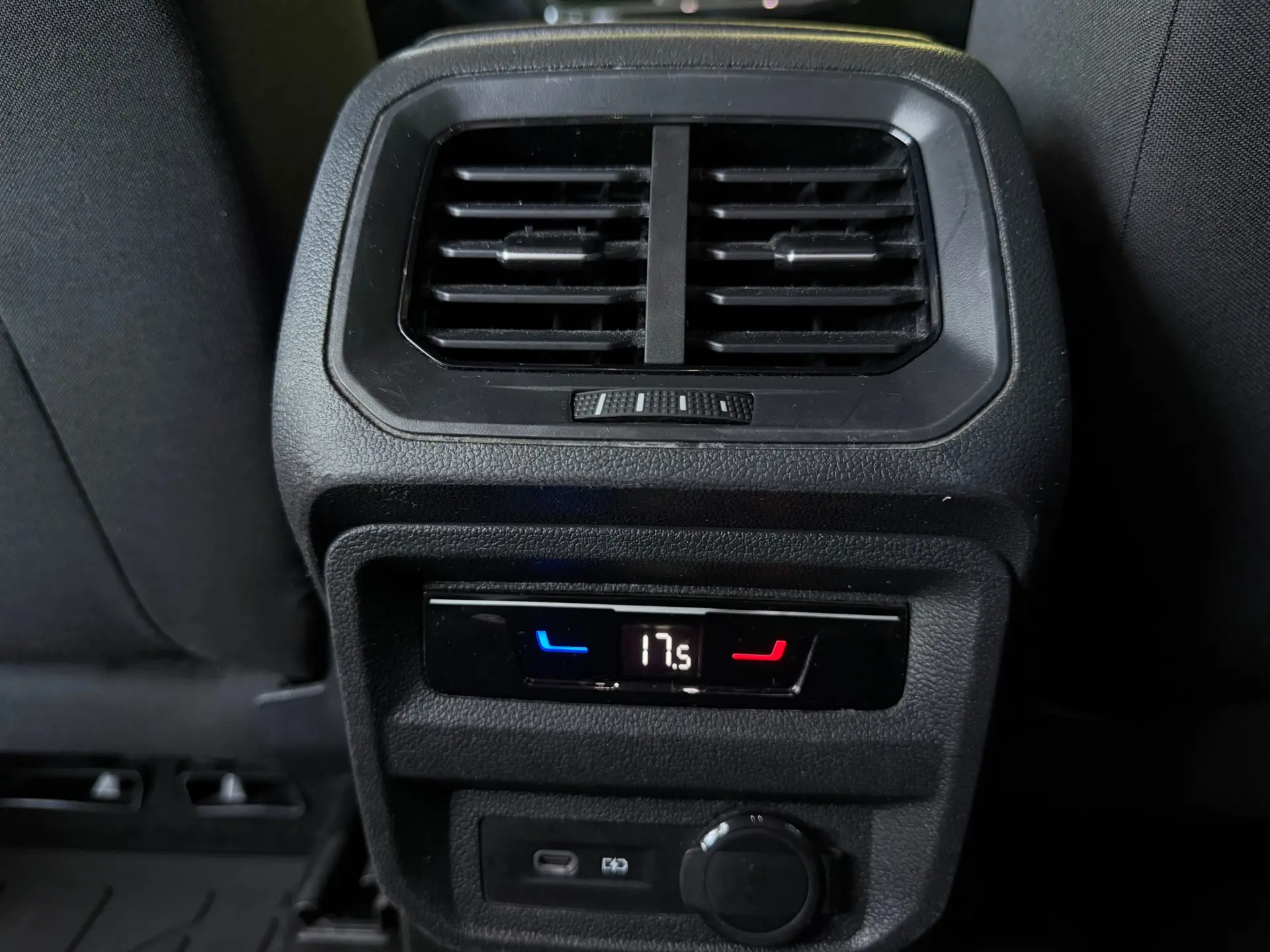 SEAT Tarraco 2.0 TDI FR Plus DSG 29