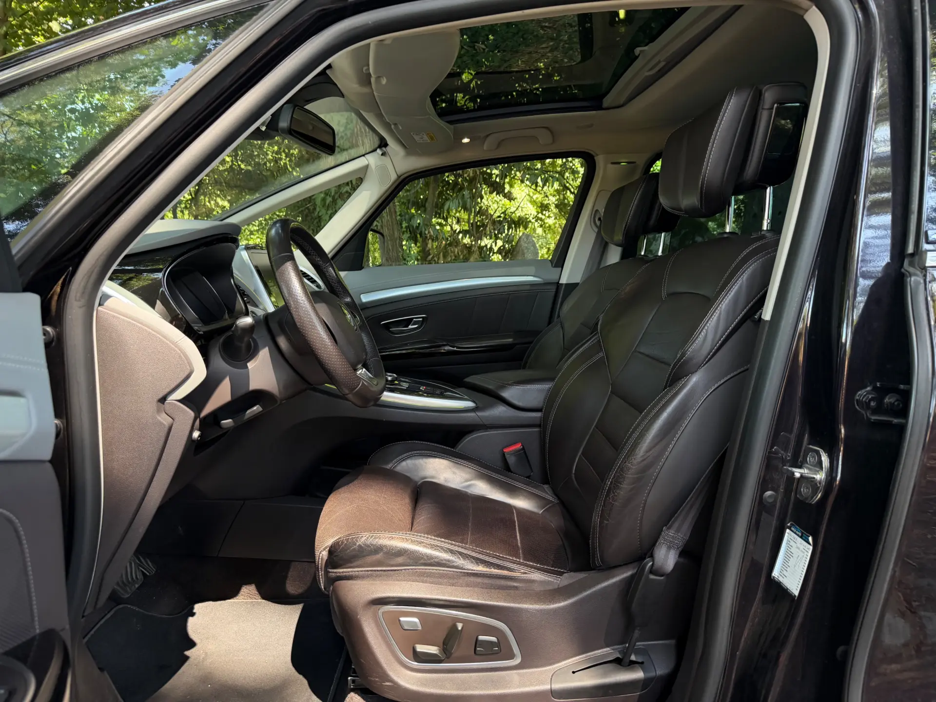 Renault Espace 1.6 dCi Initiale Paris EDC 40