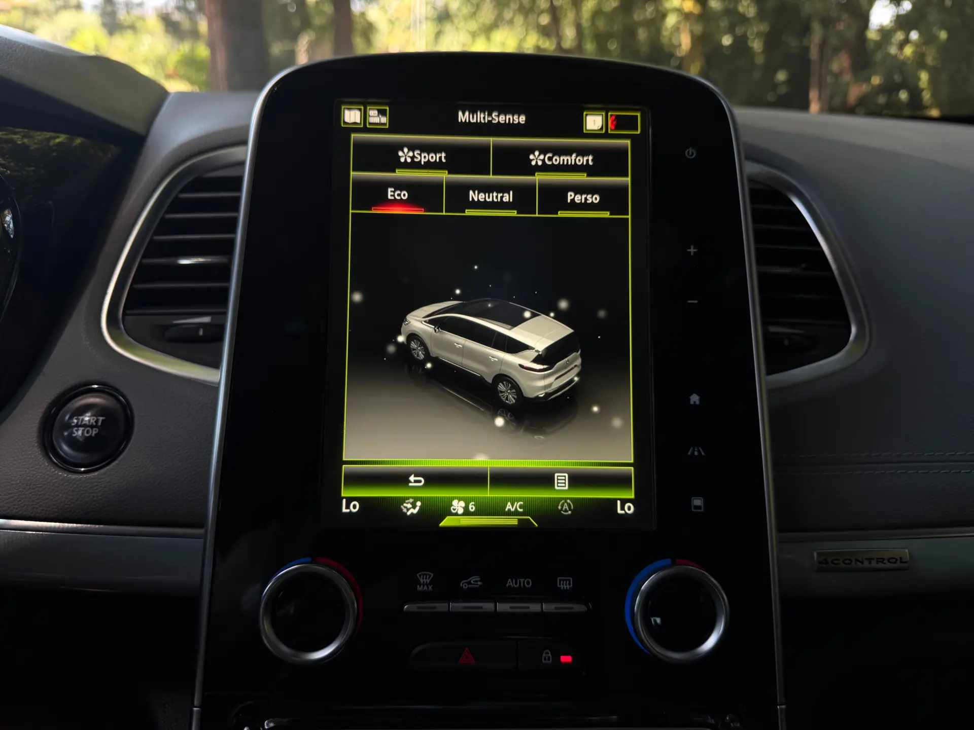 Renault Espace 1.6 dCi Initiale Paris EDC 32