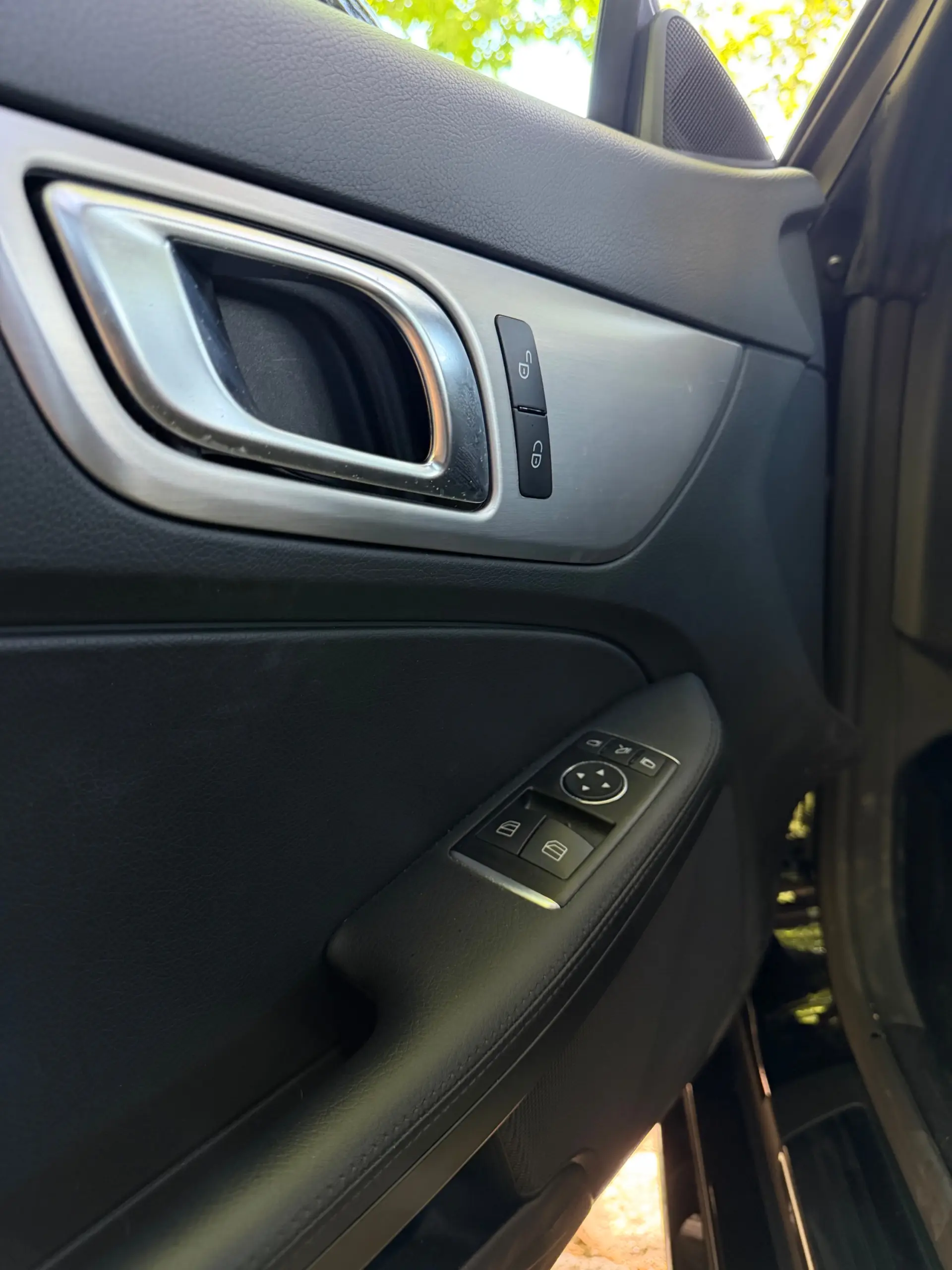 Mercedes-Benz SLK 200 Outro 29