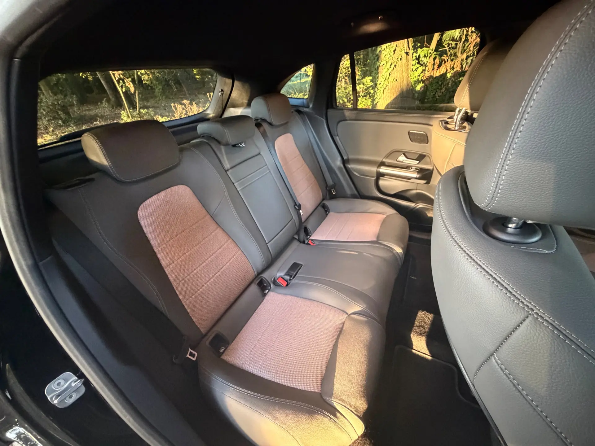 Mercedes-Benz EQA 300 4Matic AMG Line 25