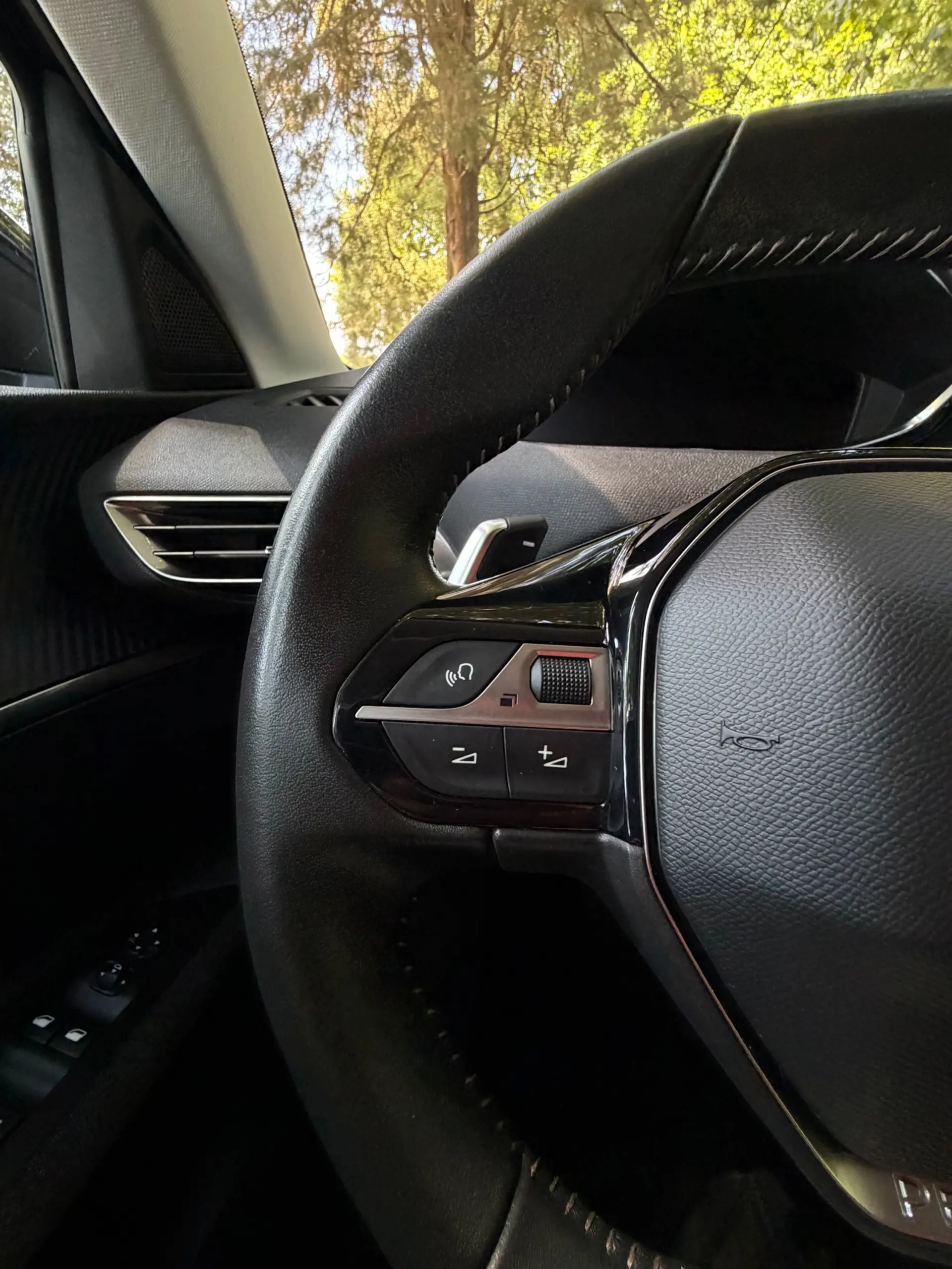 Peugeot 3008 1.2 PureTech Allure Pack EAT8 20