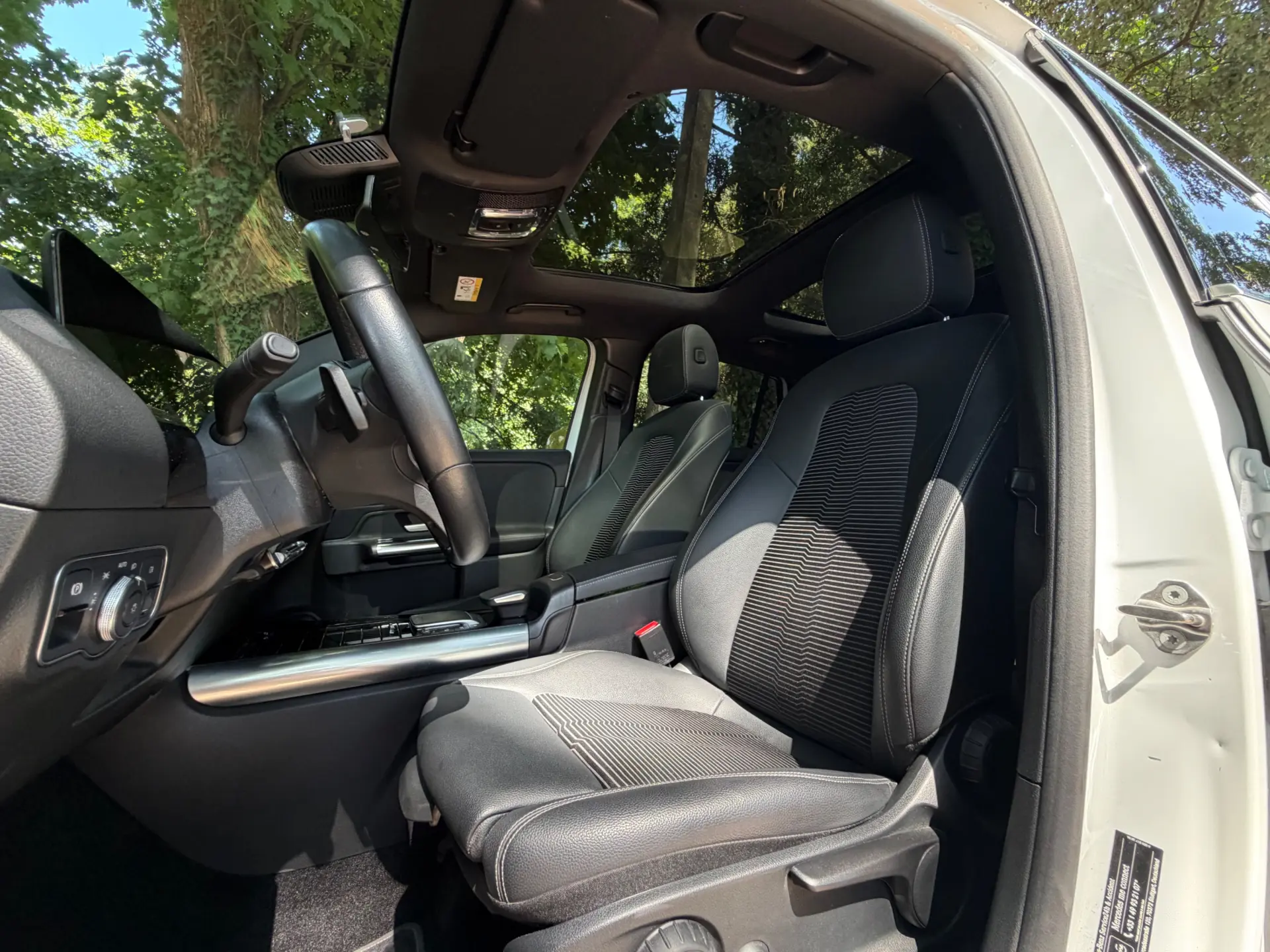 Mercedes-Benz GLA 250 e 8G-DCT Special Edition 47