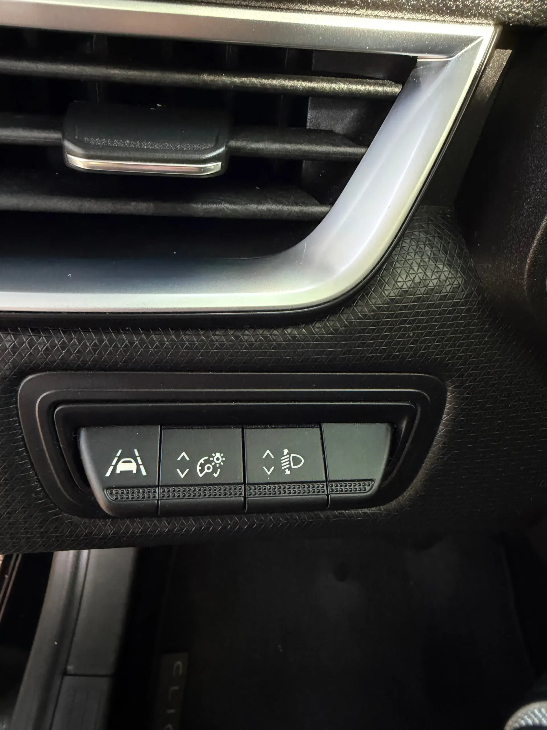 Renault Clio 1.0 TCe Intens Bi-Fuel 30