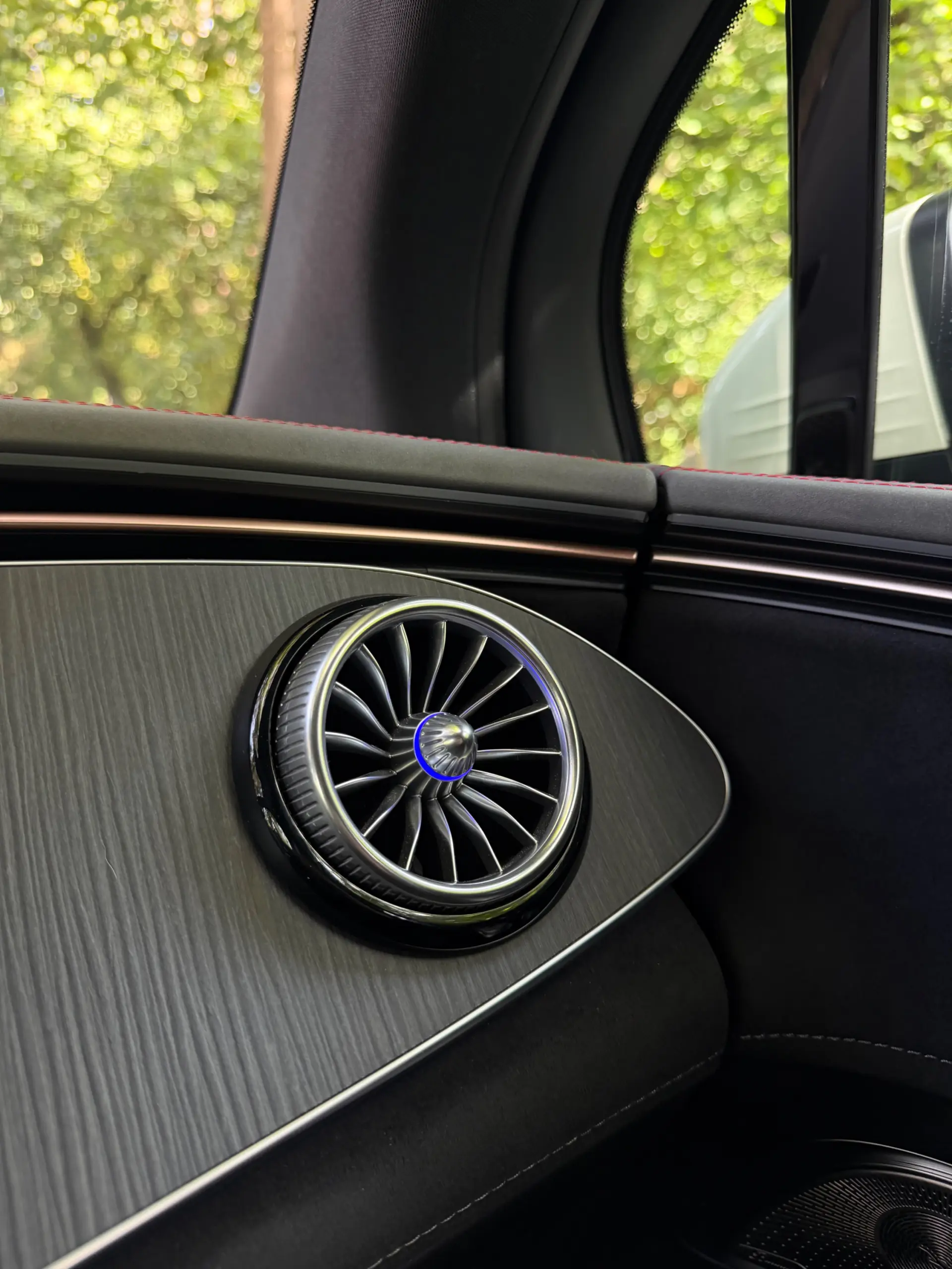 Mercedes-Benz EQE SUV 350 4Matic Edition 36