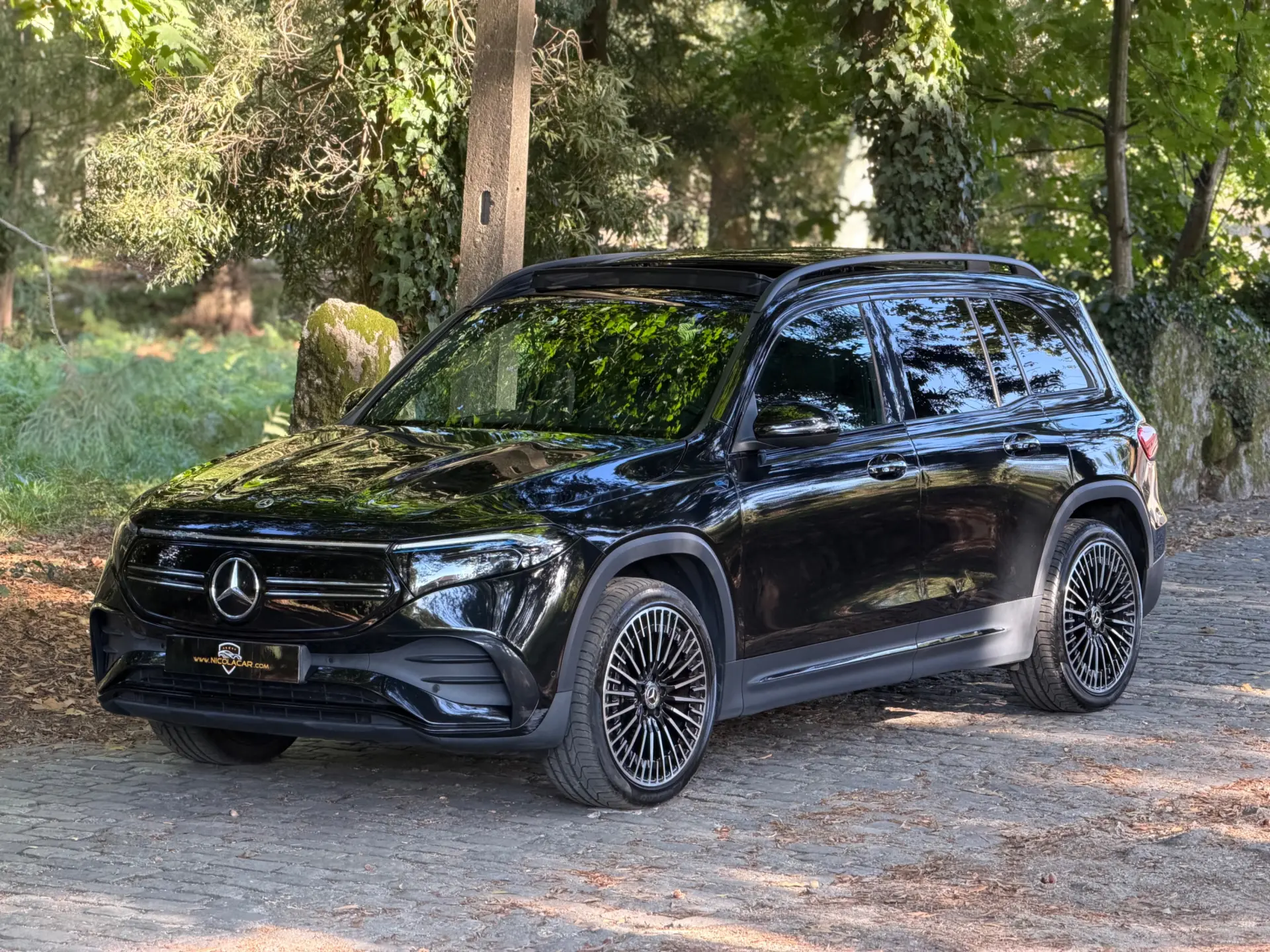 Mercedes-Benz EQB 350 4Matic AMG Line 62