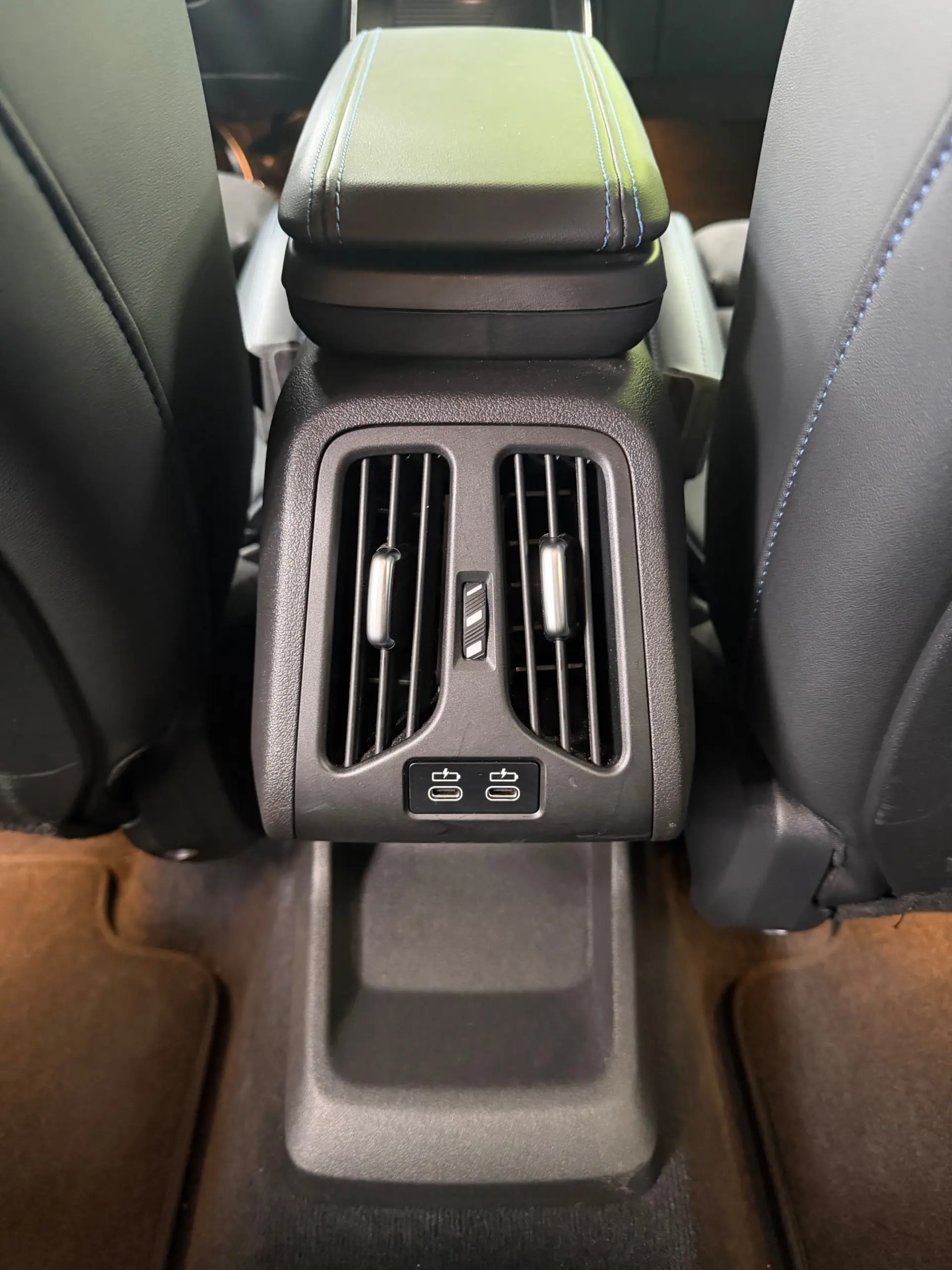 BMW X2 18 d sDrive Auto Pack M 27