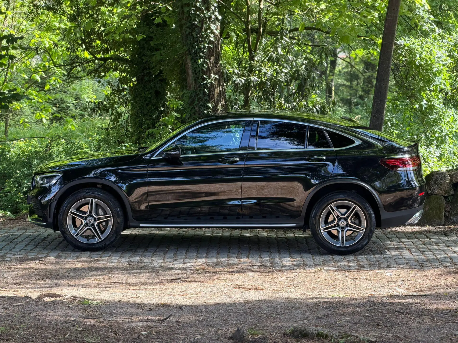 Mercedes-Benz GLC 300 e Coupé 4Matic 7