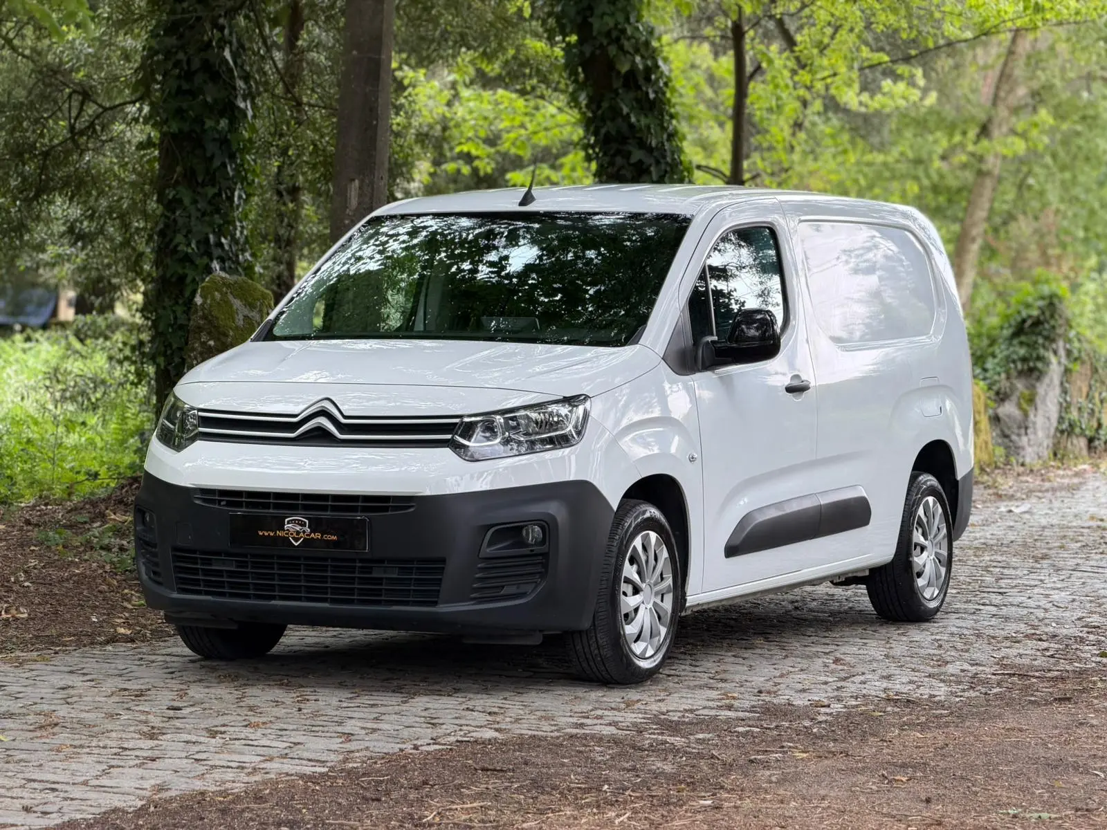 Citroen Berlingo 1.5 BlueHDi XL S&S EHZ EAT8 Control Variospace 4