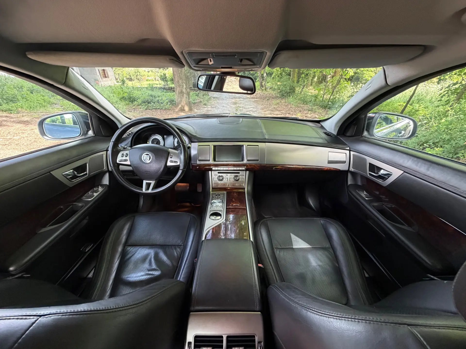 Jaguar XF 2.7 D V6 Premium Luxury 15