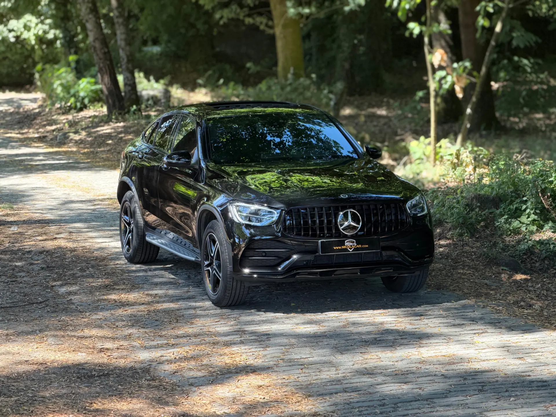 Mercedes-Benz GLC 300 de Coupé 4Matic 2
