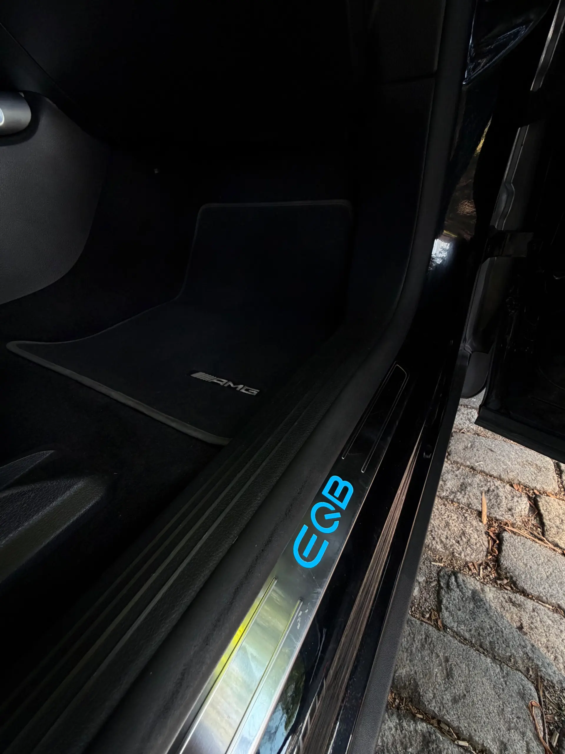 Mercedes-Benz EQB 350 4Matic AMG Line 14