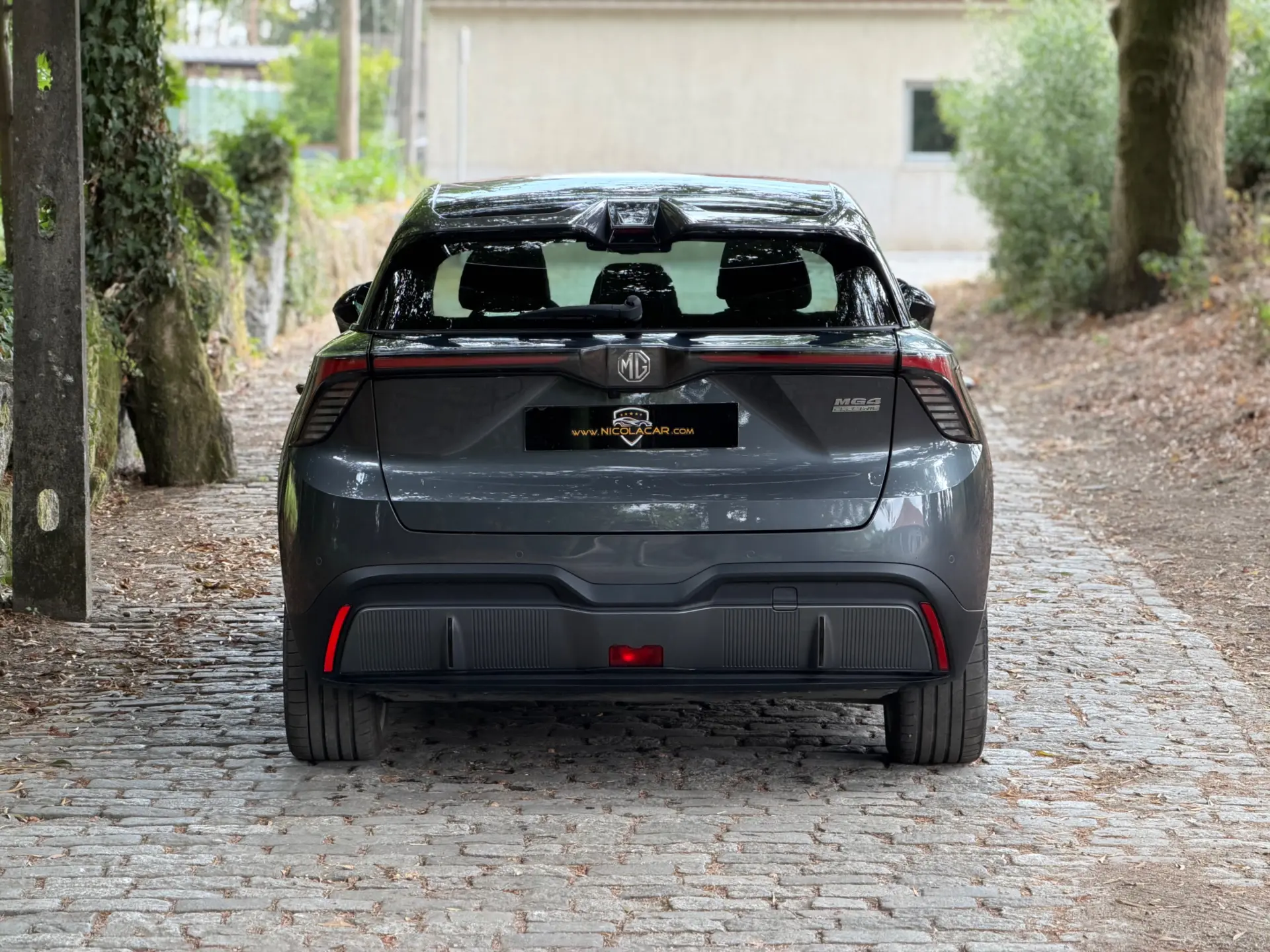 MG MG4 77 kWh Extended Range Luxury 38