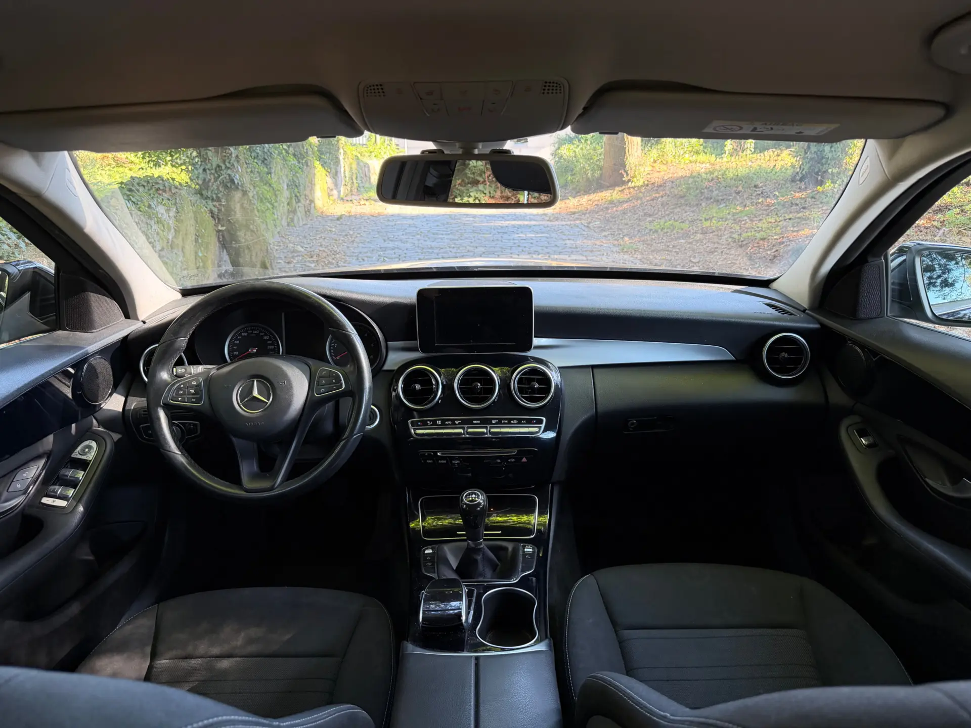 Mercedes-Benz C 200 d Avantgarde 12