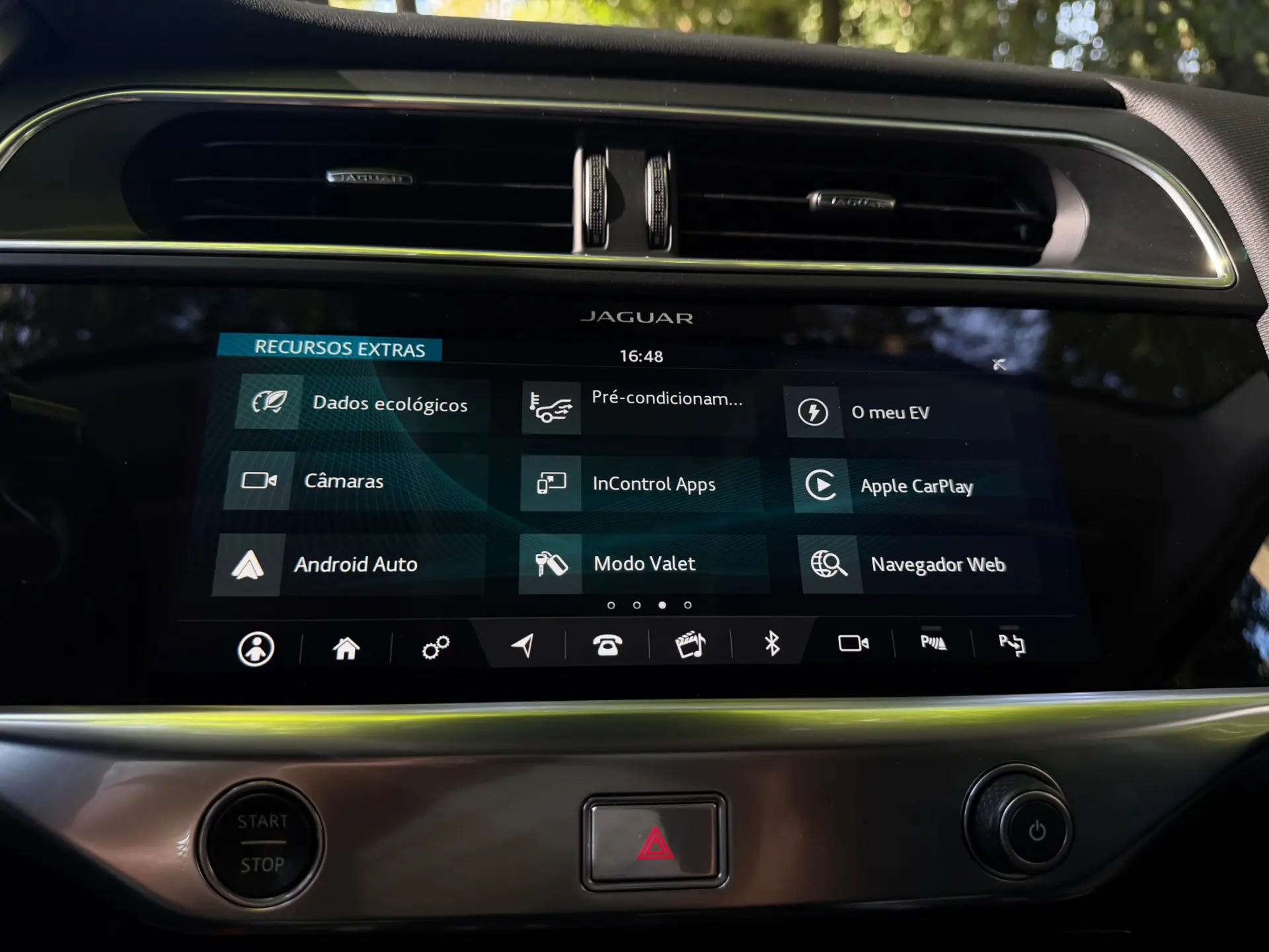 Jaguar I-Pace EV400 R-Dynamic HSE AWD 34