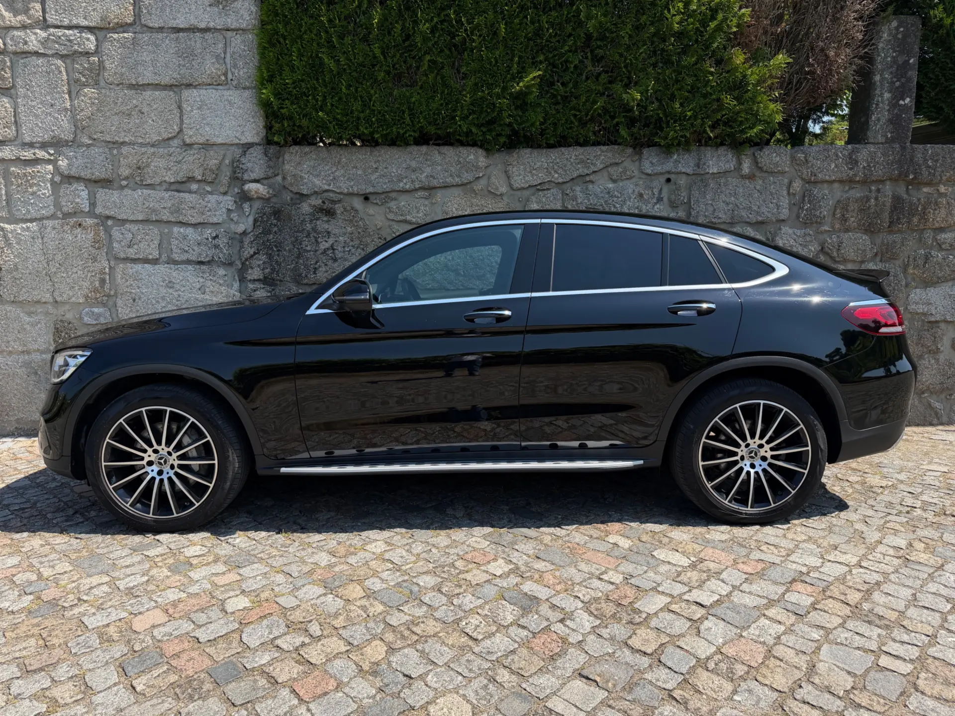 Mercedes-Benz GLC 300 de Coupé 4Matic 11