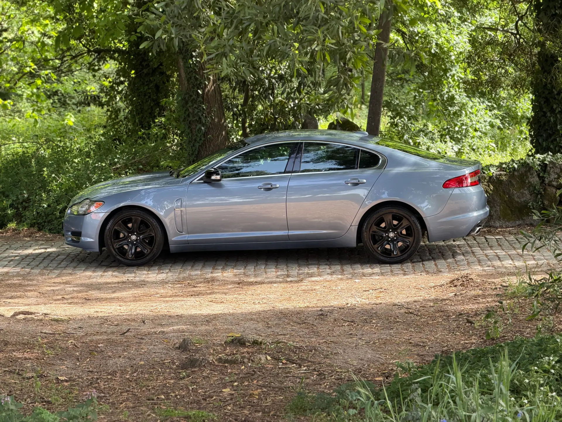 Jaguar XF 2.7 D V6 Premium Luxury 10