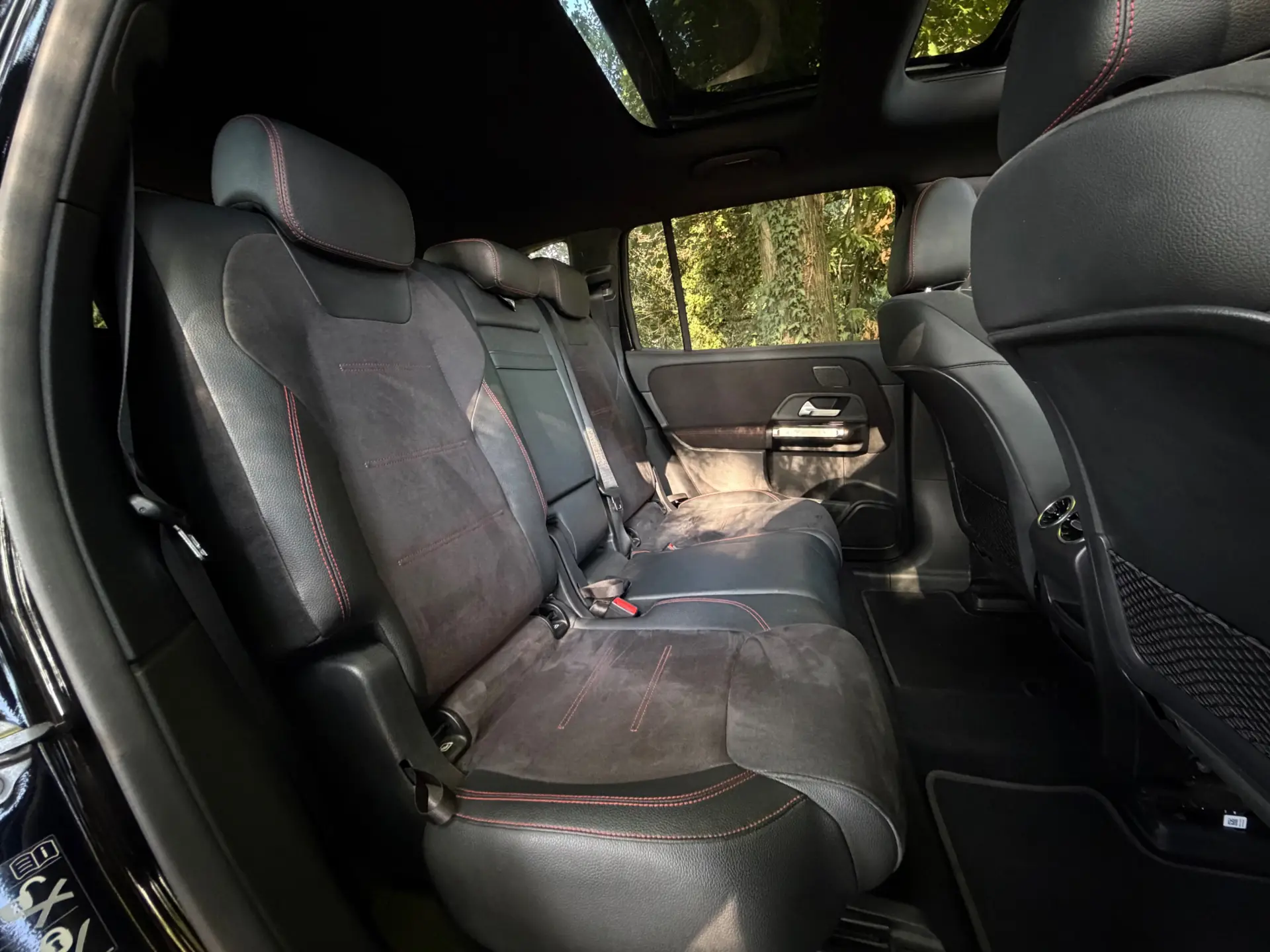 Mercedes-Benz EQB 350 4Matic AMG Line 54