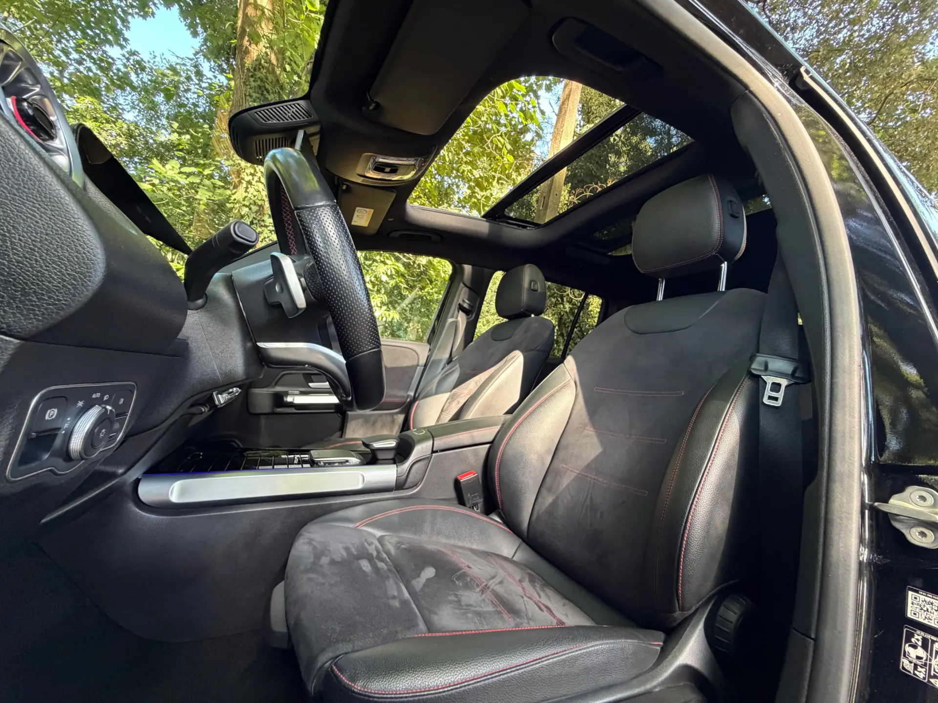 Mercedes-Benz EQB 350 4Matic AMG Line 48