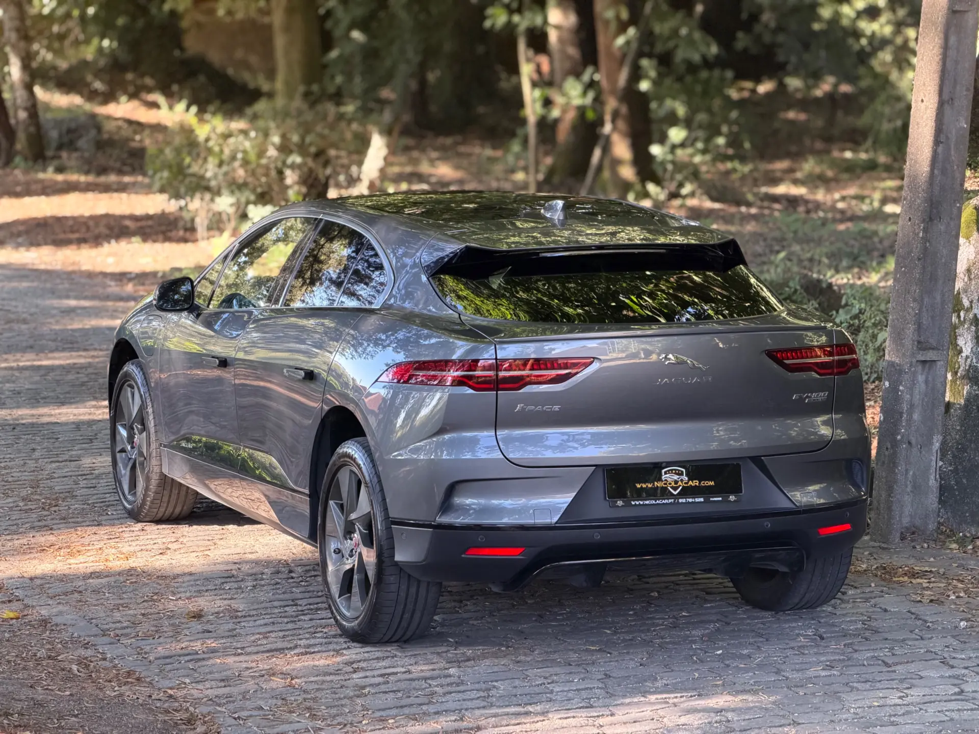 Jaguar I-Pace EV400 R-Dynamic HSE AWD 5