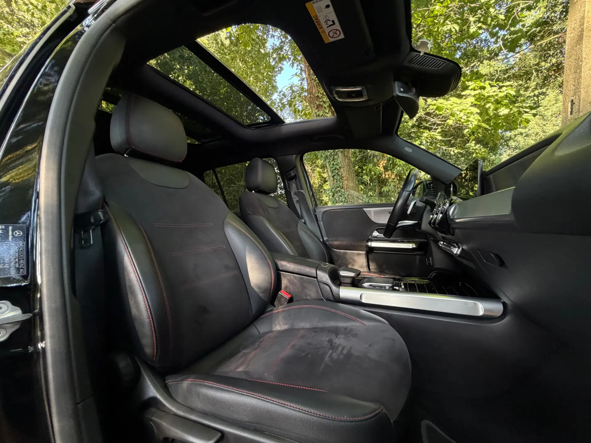 Mercedes-Benz EQB 350 4Matic AMG Line 52