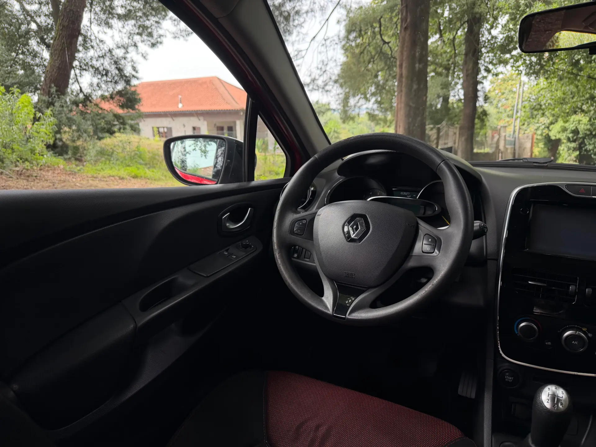 Renault Clio Sport Tourer 17