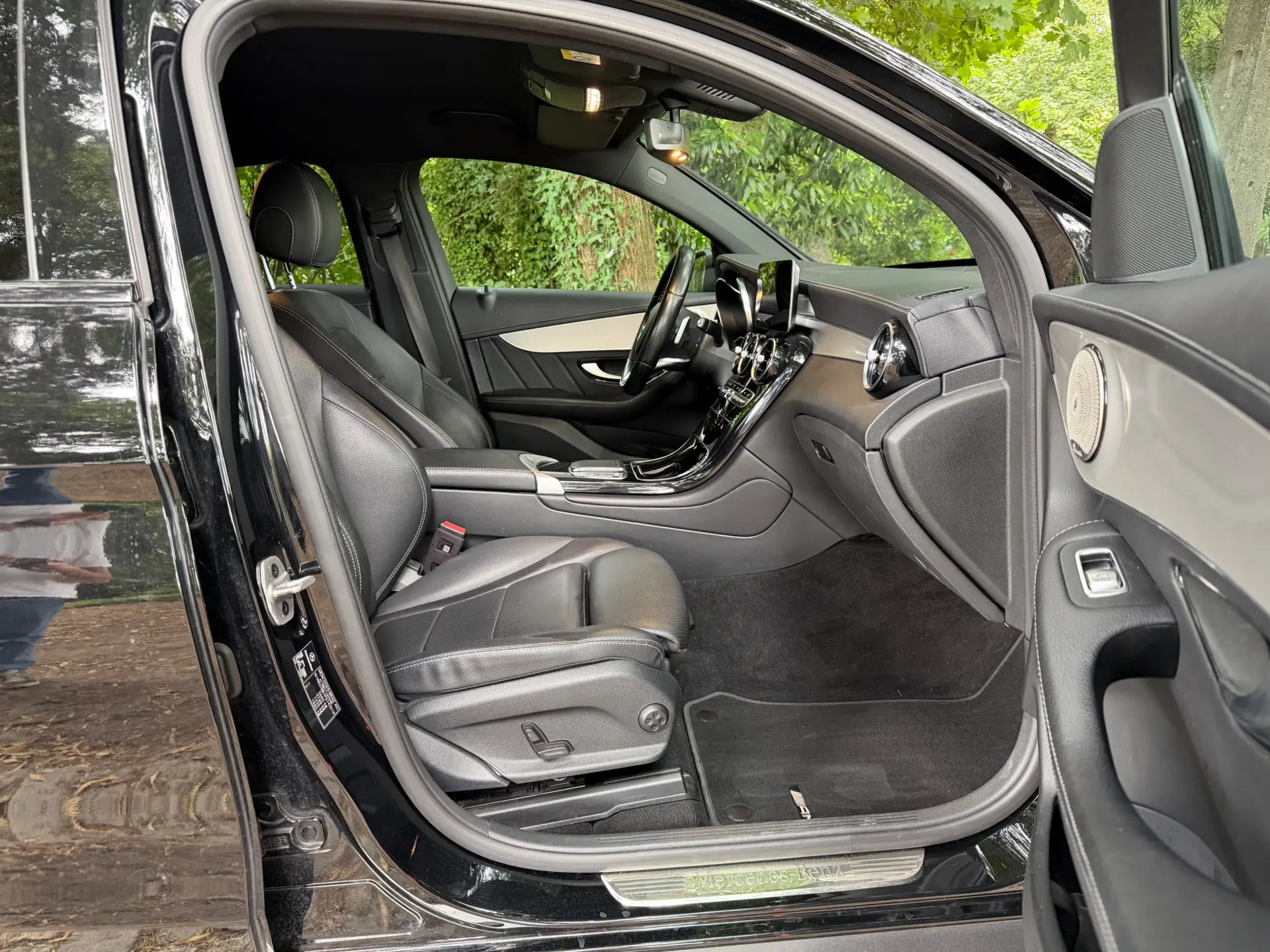 Mercedes-Benz GLC 300 de Coupé 4Matic 32
