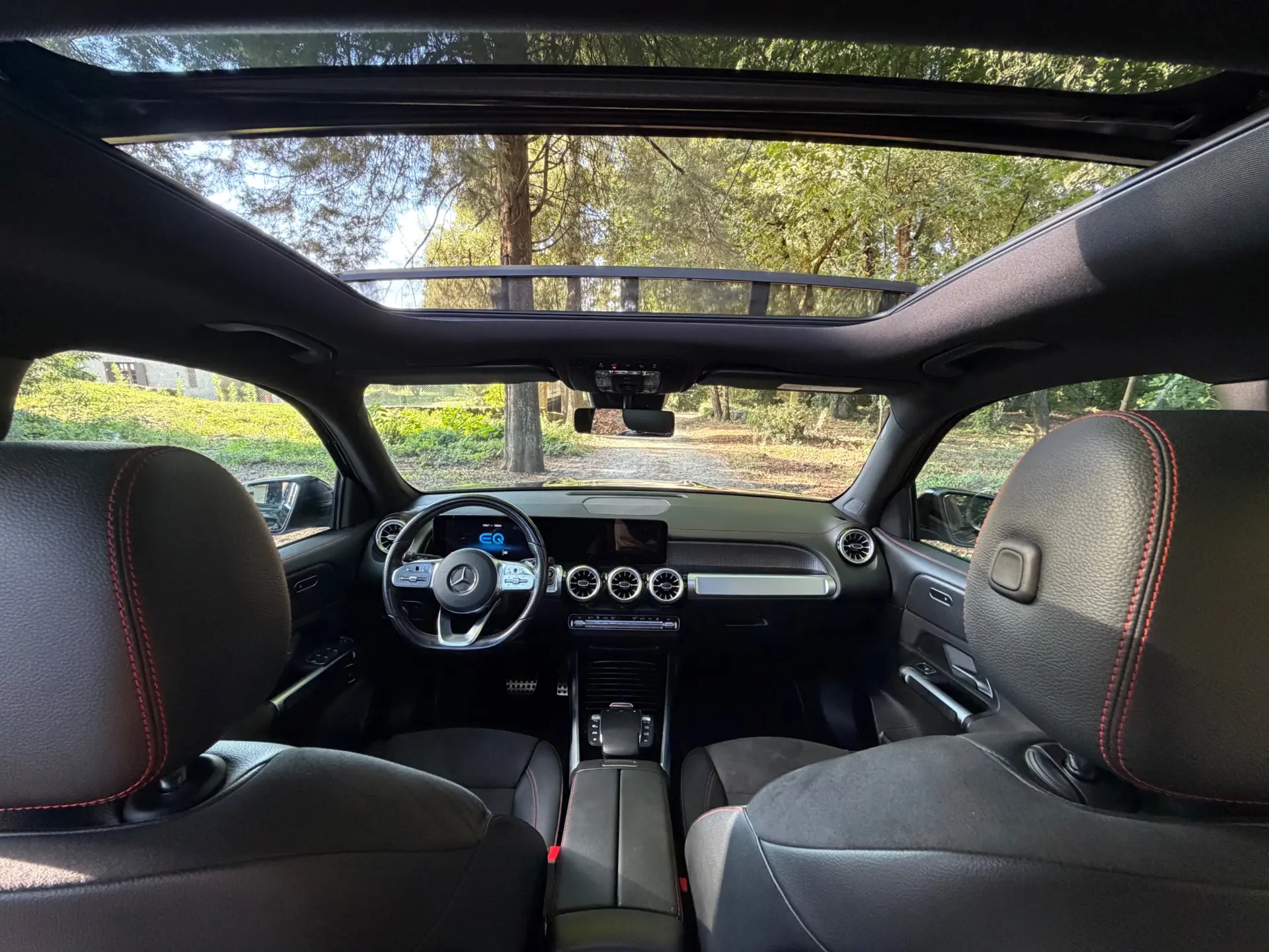Mercedes-Benz EQB 350 4Matic AMG Line 15