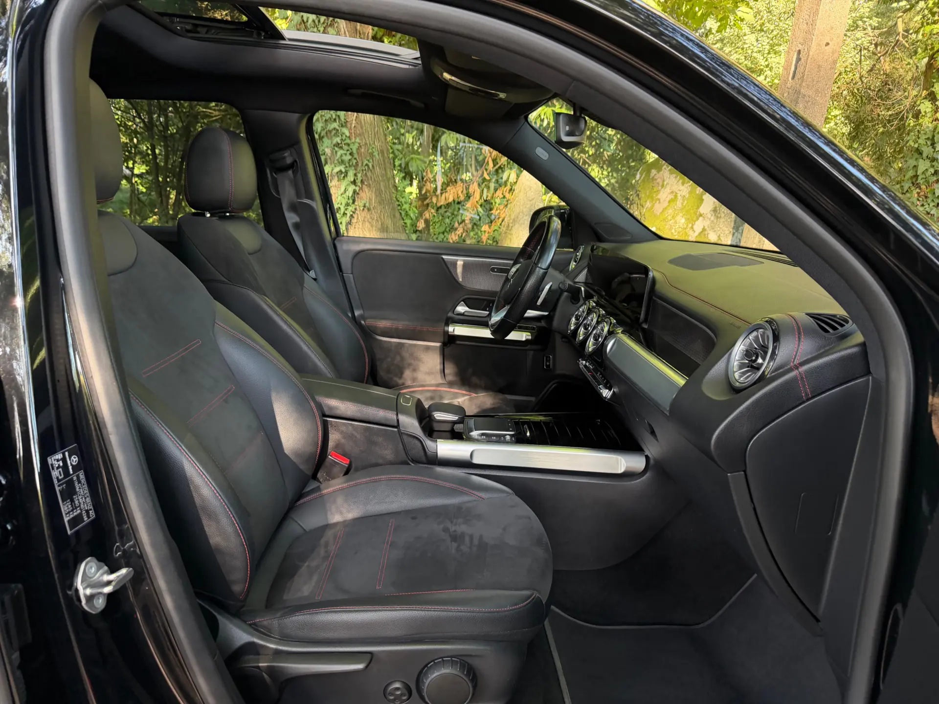 Mercedes-Benz EQB 350 4Matic AMG Line 53