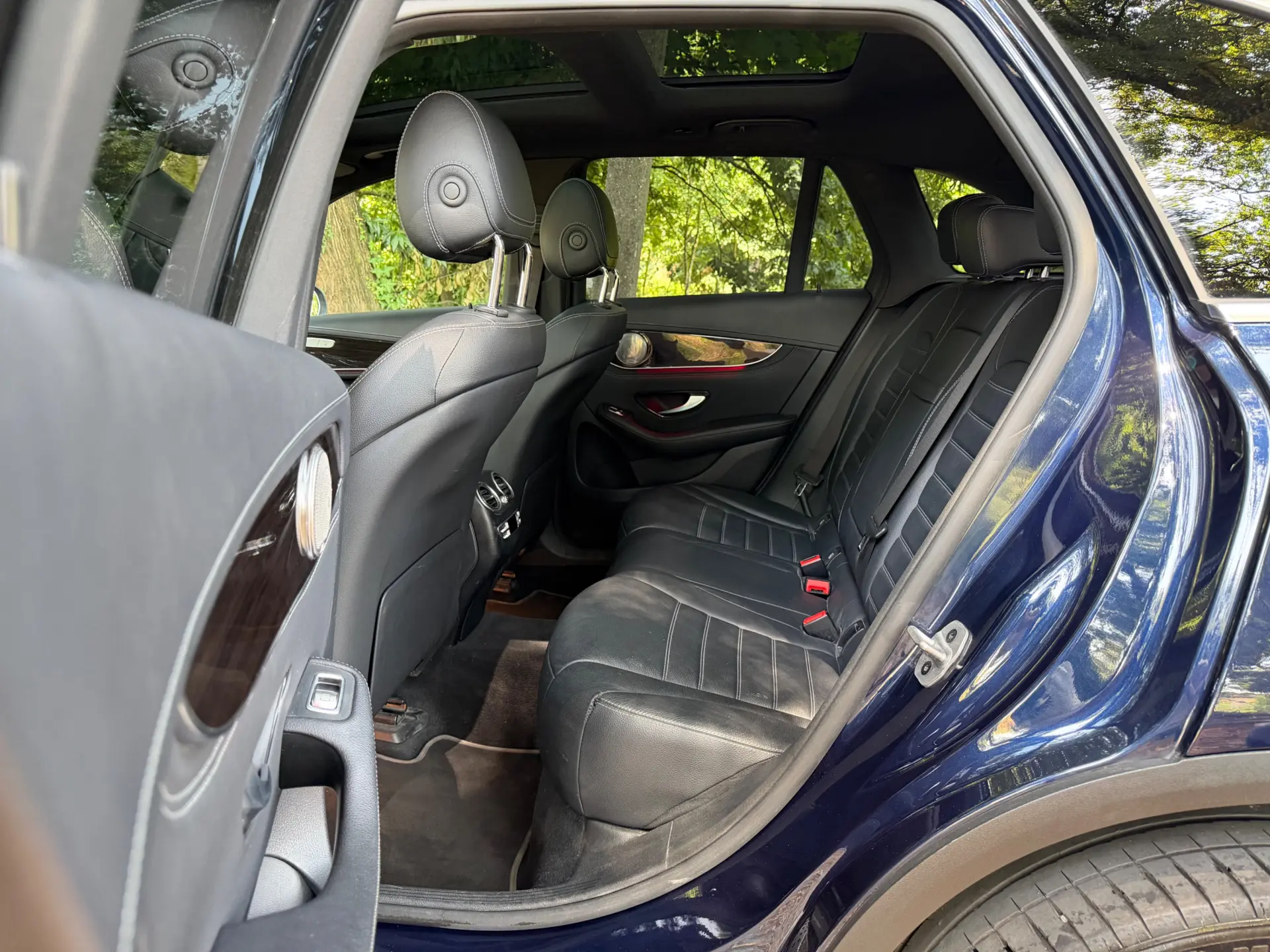 Mercedes-Benz GLC 300 e 4Matic 26