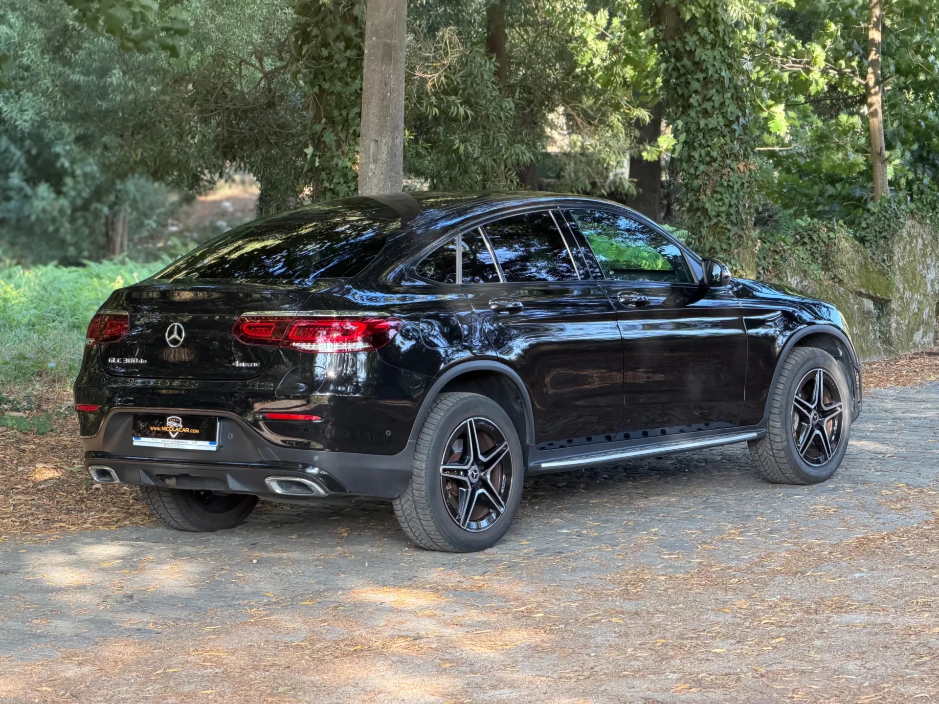 Mercedes-Benz GLC 300 de Coupé 4Matic 8