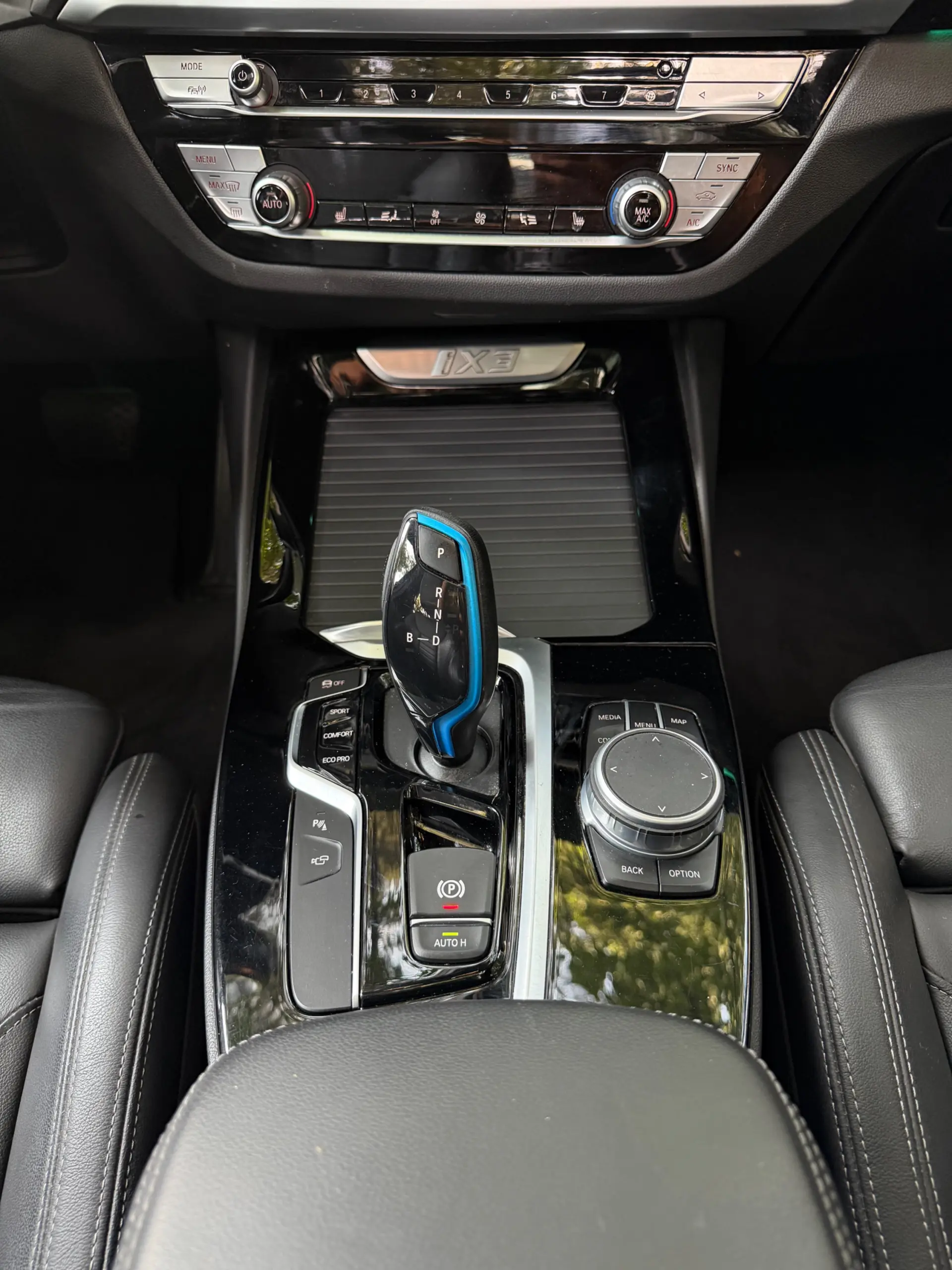 BMW iX3 M Sport Impressive 35