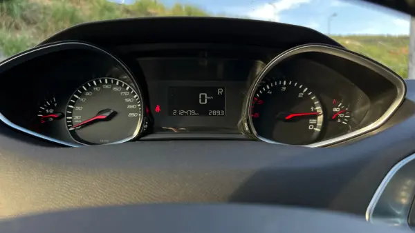 Peugeot 308 SW 1.5 BlueHDi 130 11