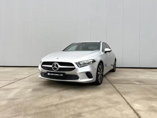 Mercedes-Benz A 180 Limousine d Business Solutions Aut. 2