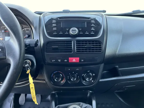 Opel Combo 16