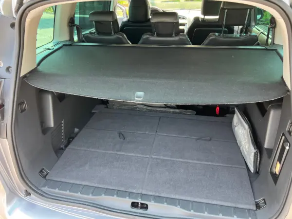 Peugeot 5008 1.6 E-HDi 7L Allure 2-Tronic 22
