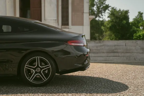 Mercedes-Benz C 200 d Coupé AMG Line Aut. 13