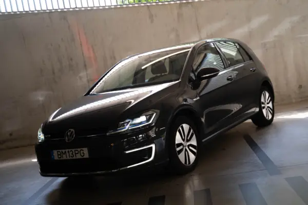 Volkswagen e-Golf AC/DC 3