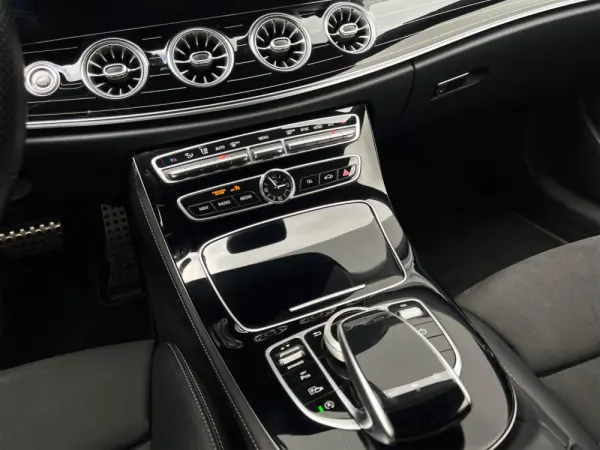 Mercedes-Benz E 220 d Cabrio 9G-Tronic AMG Line 32