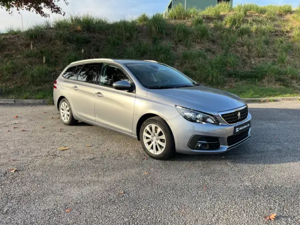 Peugeot 308 SW 1.5 BlueHDi 130 7