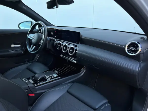 Mercedes-Benz A 180 Limousine d Business Solutions Aut. 26
