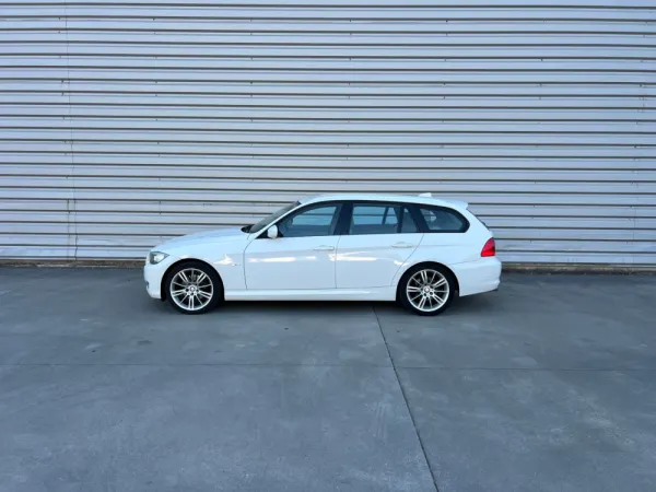 BMW 320 3 TOURING (E91) 3
