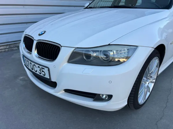 BMW 320 3 TOURING (E91) 6